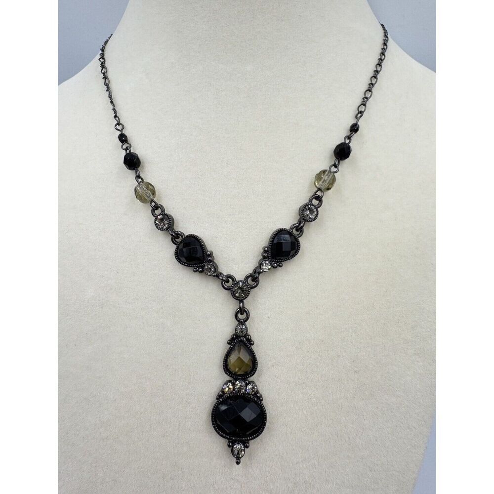 Vintage 2028 Signed Black Grey Gunmetal Crystal  Dangle Drop Pendant Necklace